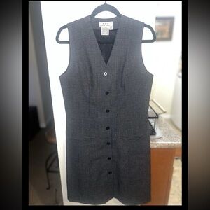 Vintage AKA Eddie Bauer plaid fitted dress size 6 - wool and other fibers Women